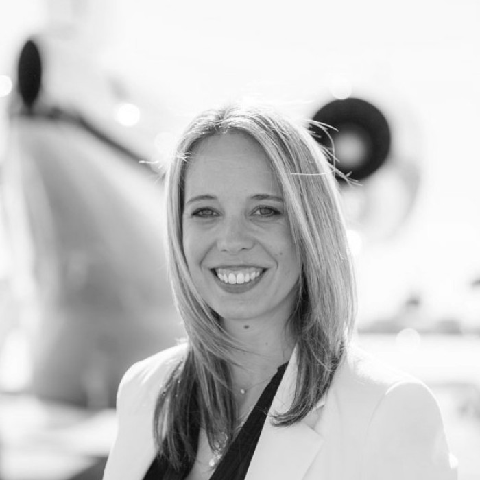 Christina Lemyre McCraw - Chef, Relations publiques et communications